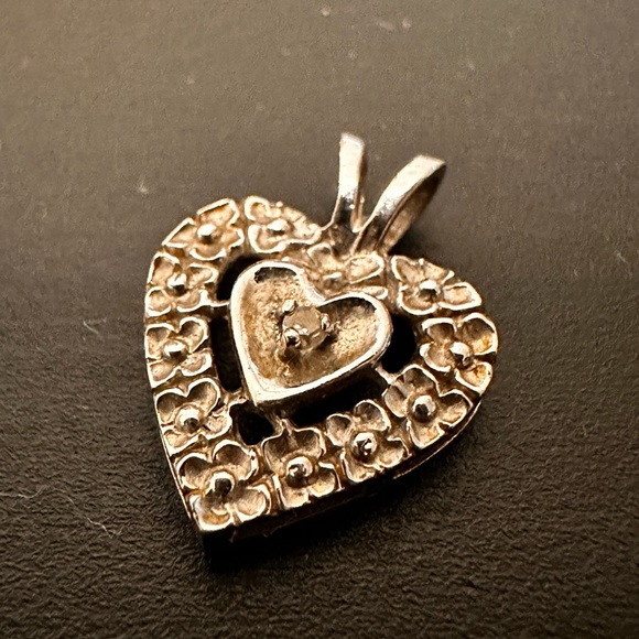 COPY - 14K white solid gold heart pendant with diamond chip - Picture 2 of 3